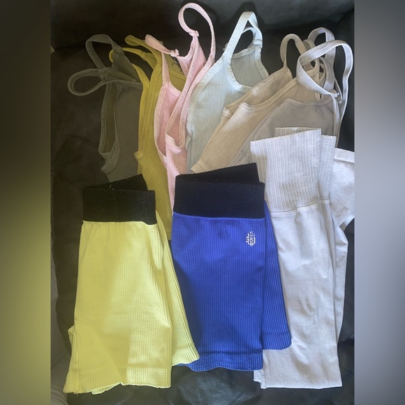 SOLD! 5 tanks, 1 bra and leggings matching set, and 2 shorts - Picture 10 of 13
